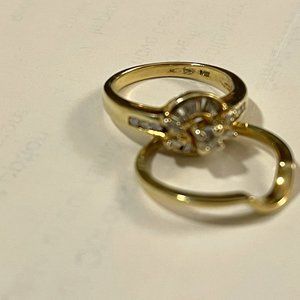 14k Gold and nearly 1CTW Diamonds, Engagement and Wedding band set. SEE VIDEO